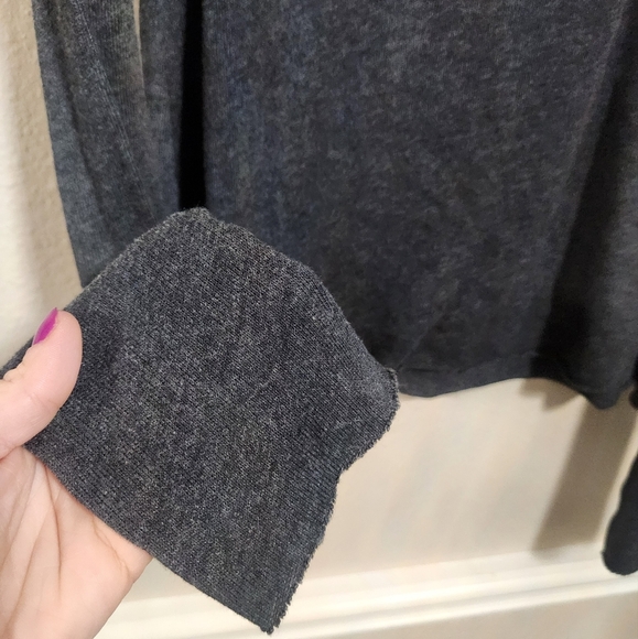 Wildfox Long Sleeve Tshirt Size Medium - Picture 4 of 8